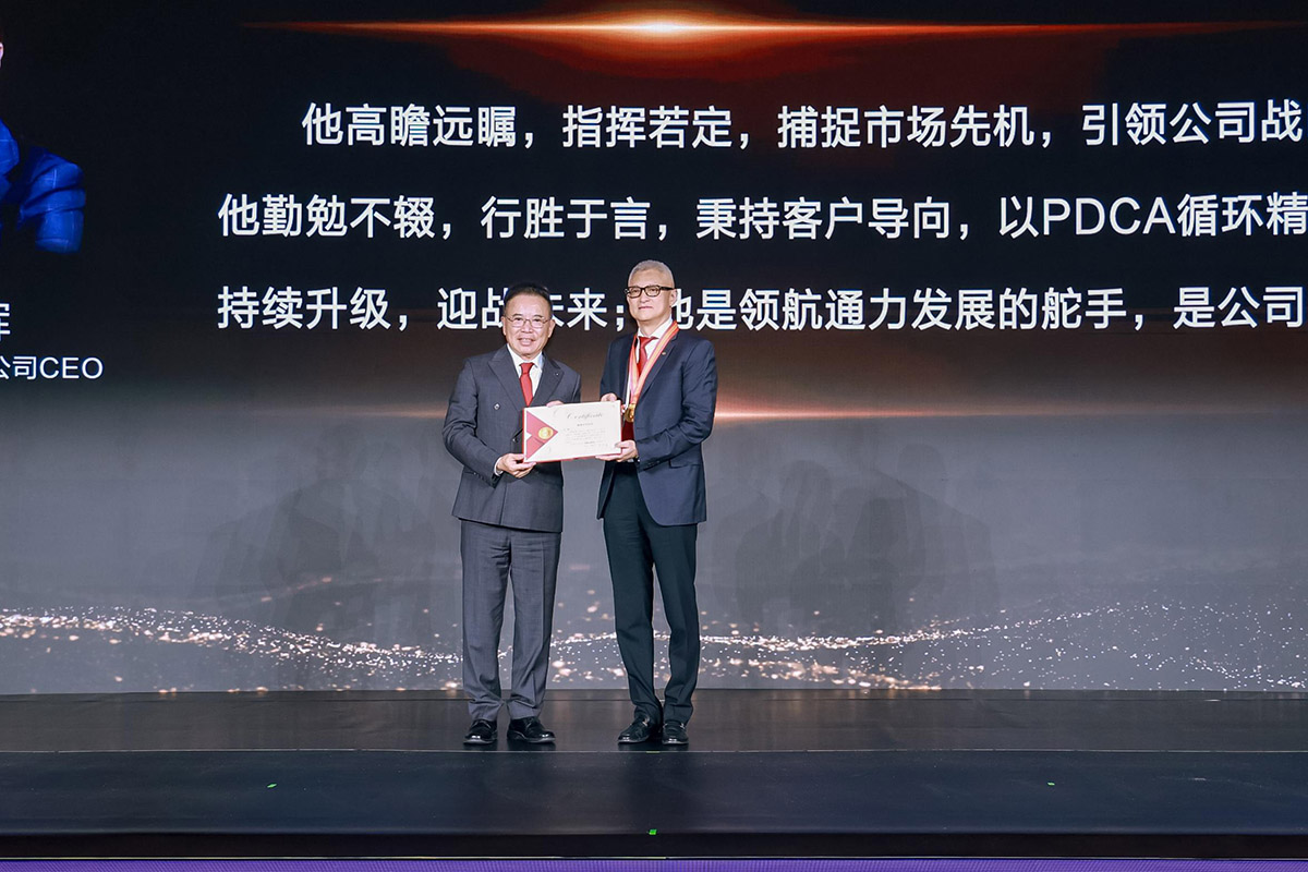 1747016442.jpg 图1+封面.jpg